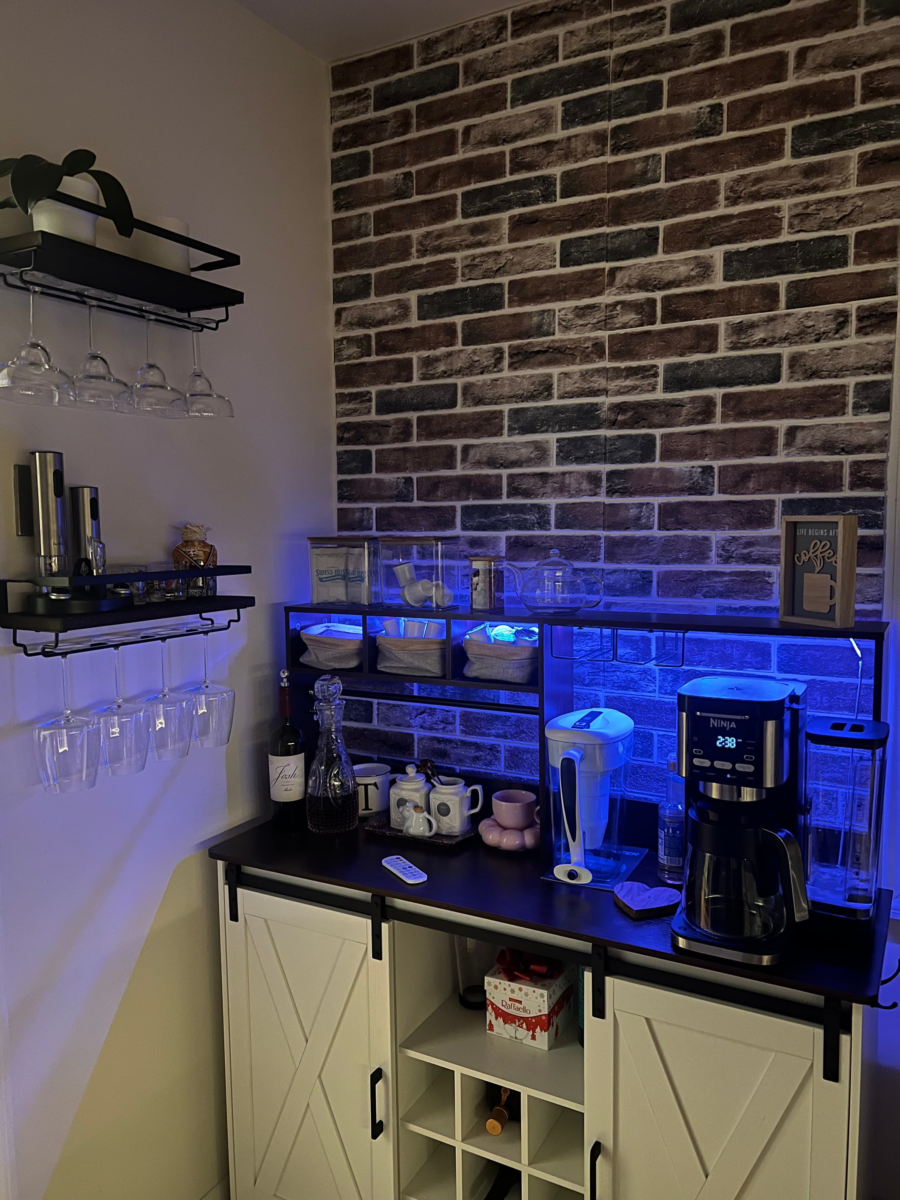 Kitchen Coffee spot (blue light on )